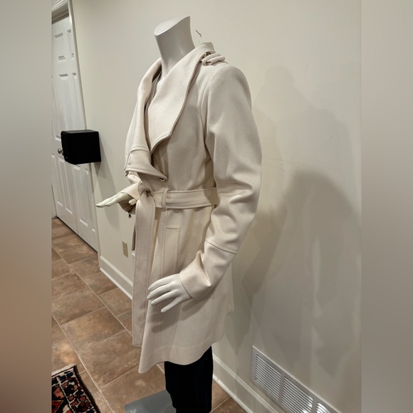 Guess Wool Blend Asymmetrical Cream Colored Wrap Coat, Size XL - Picture 9 of 16